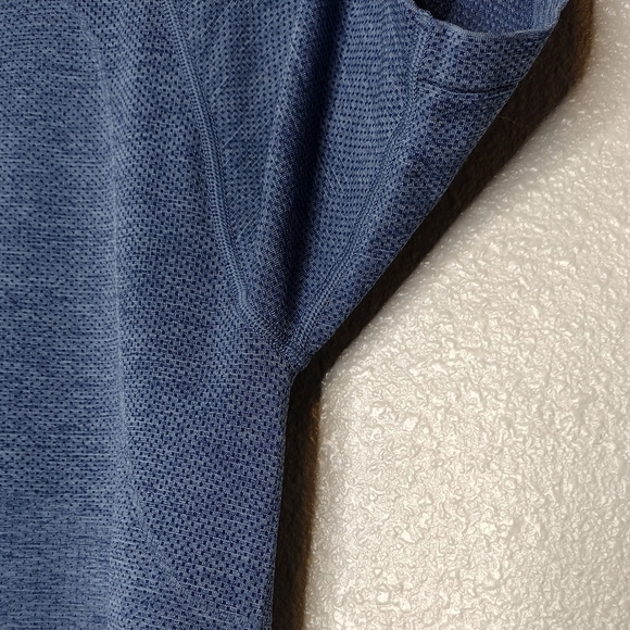 Lululemon Men's Blue Short Sleeve Workout Running Athletic T-Shirt Sz L - Picture 8 of 14